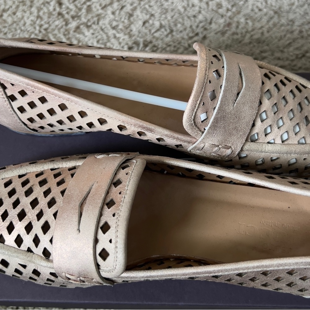 Pre Owned Sesto Meucci of Florence - Italian Leather Flats - Size 8B/ 38 -Cipria